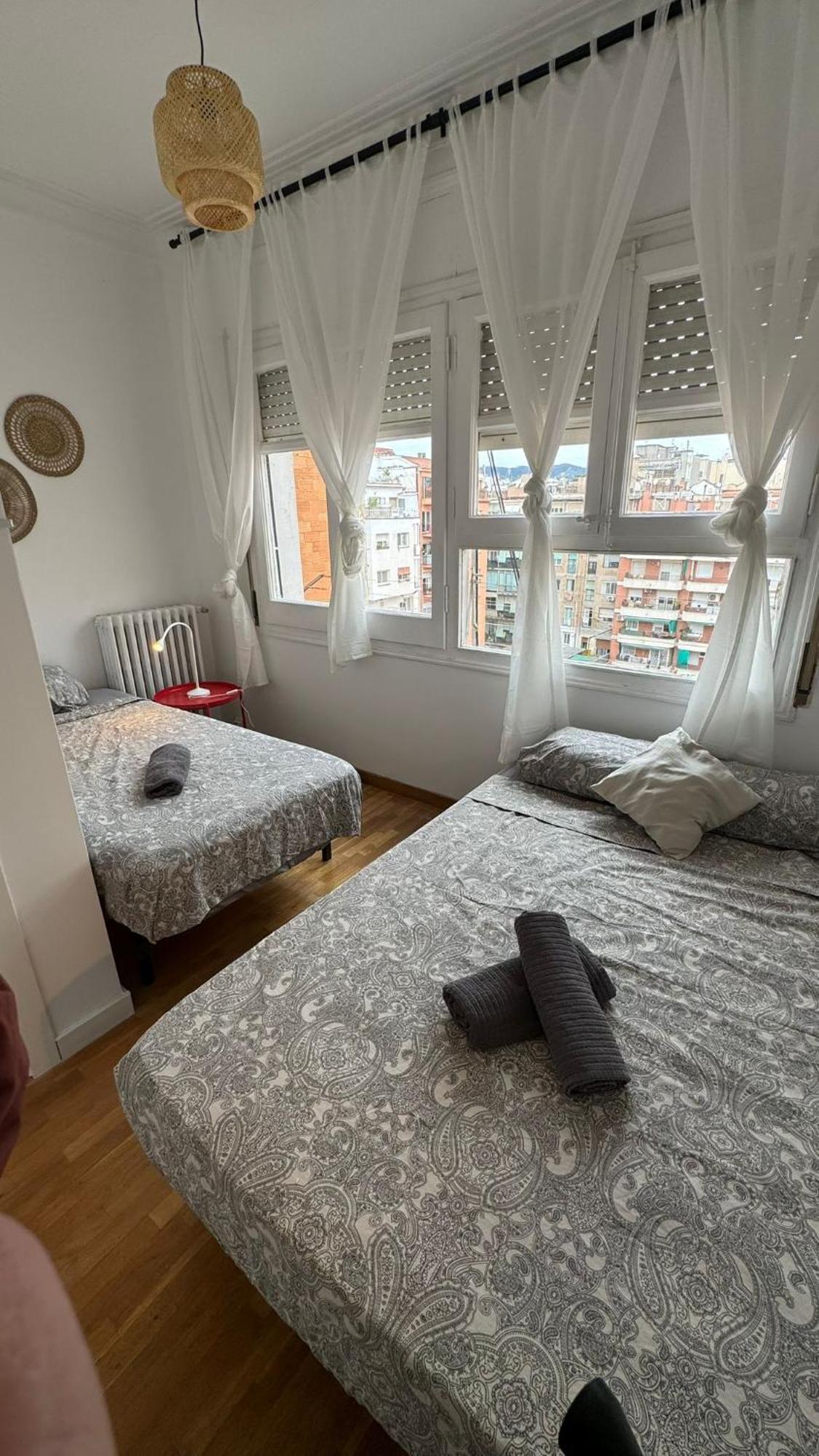 Auberge de jeunesse Mallorca à Barcelone Extérieur photo